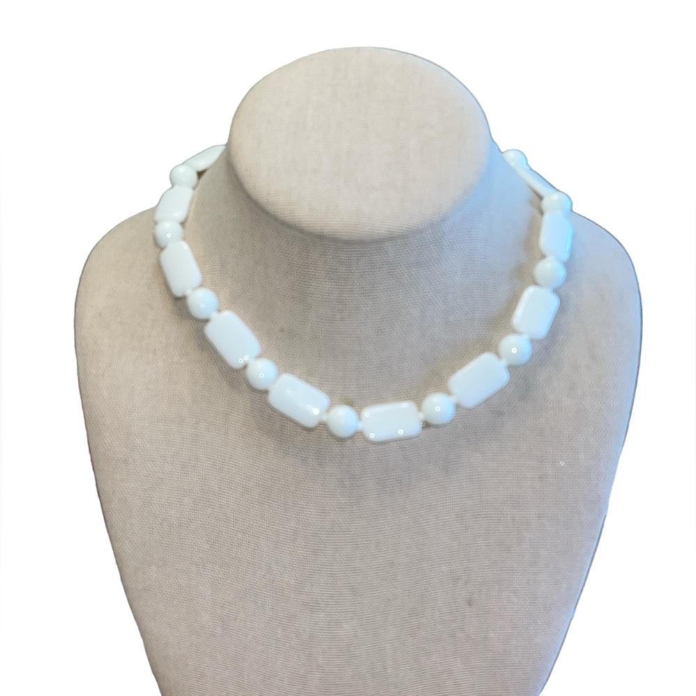 Vintage Miriam Haskell Signed White Milk Glass Beaded Necklace